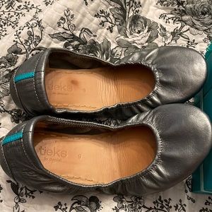 Tieks Metallic Pewter